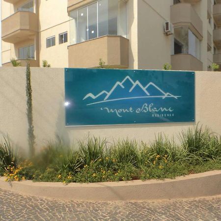 Flat 208 Mont Blanc Daire Caldas Novas Dış mekan fotoğraf